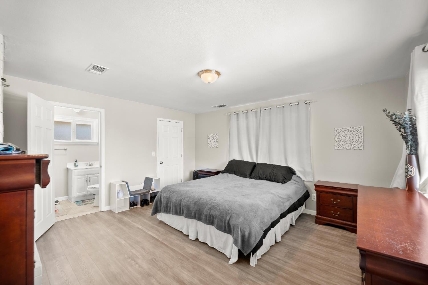 7105 Sweetwood Court