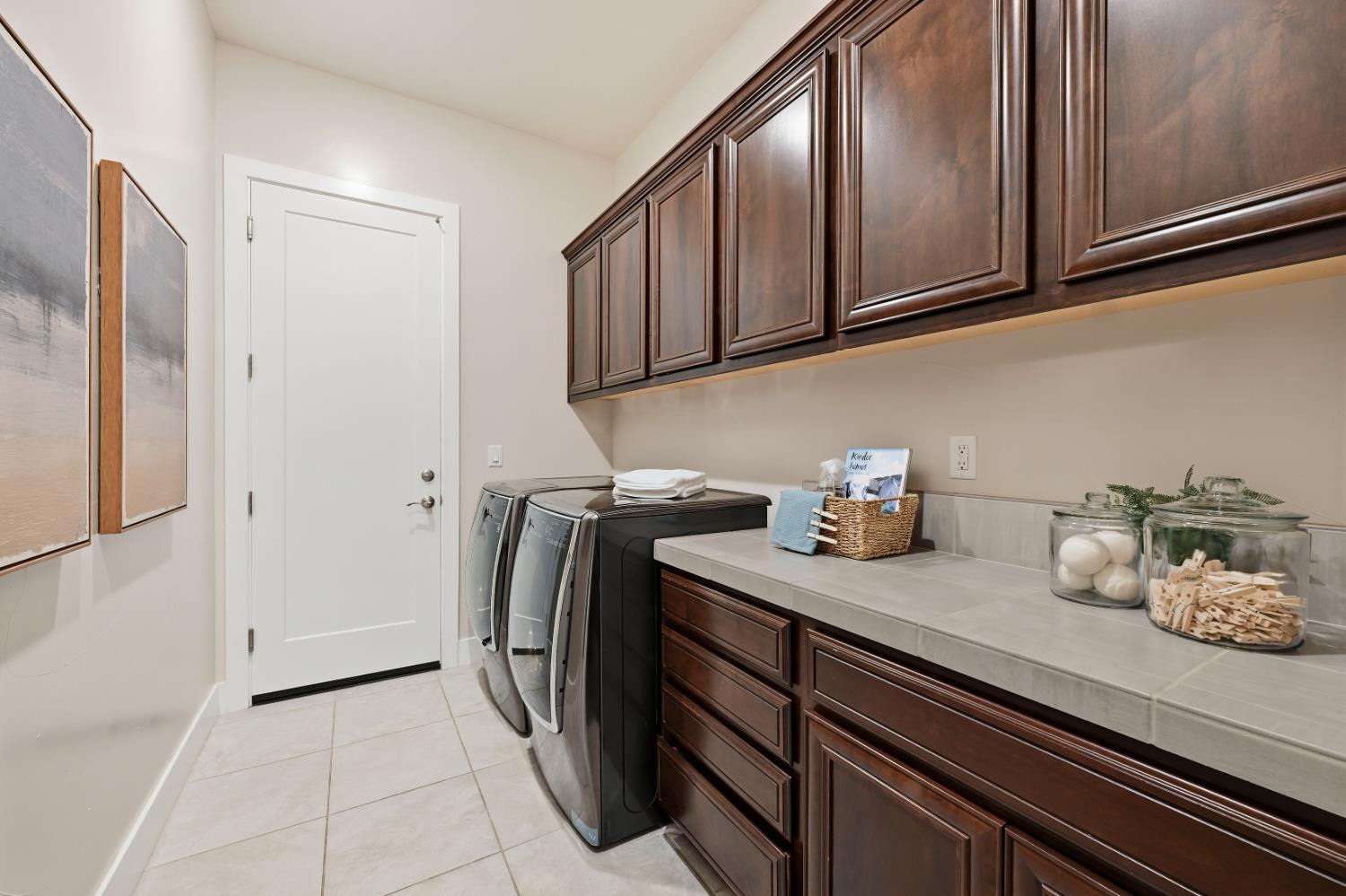 980 Dusty Stone Loop