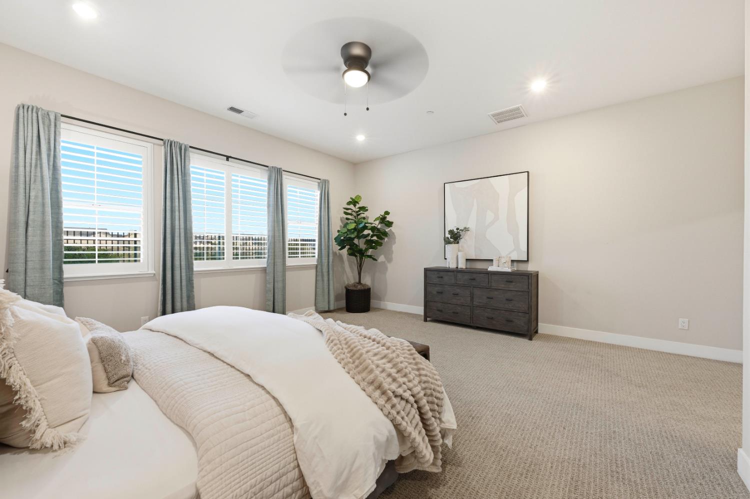 980 Dusty Stone Loop