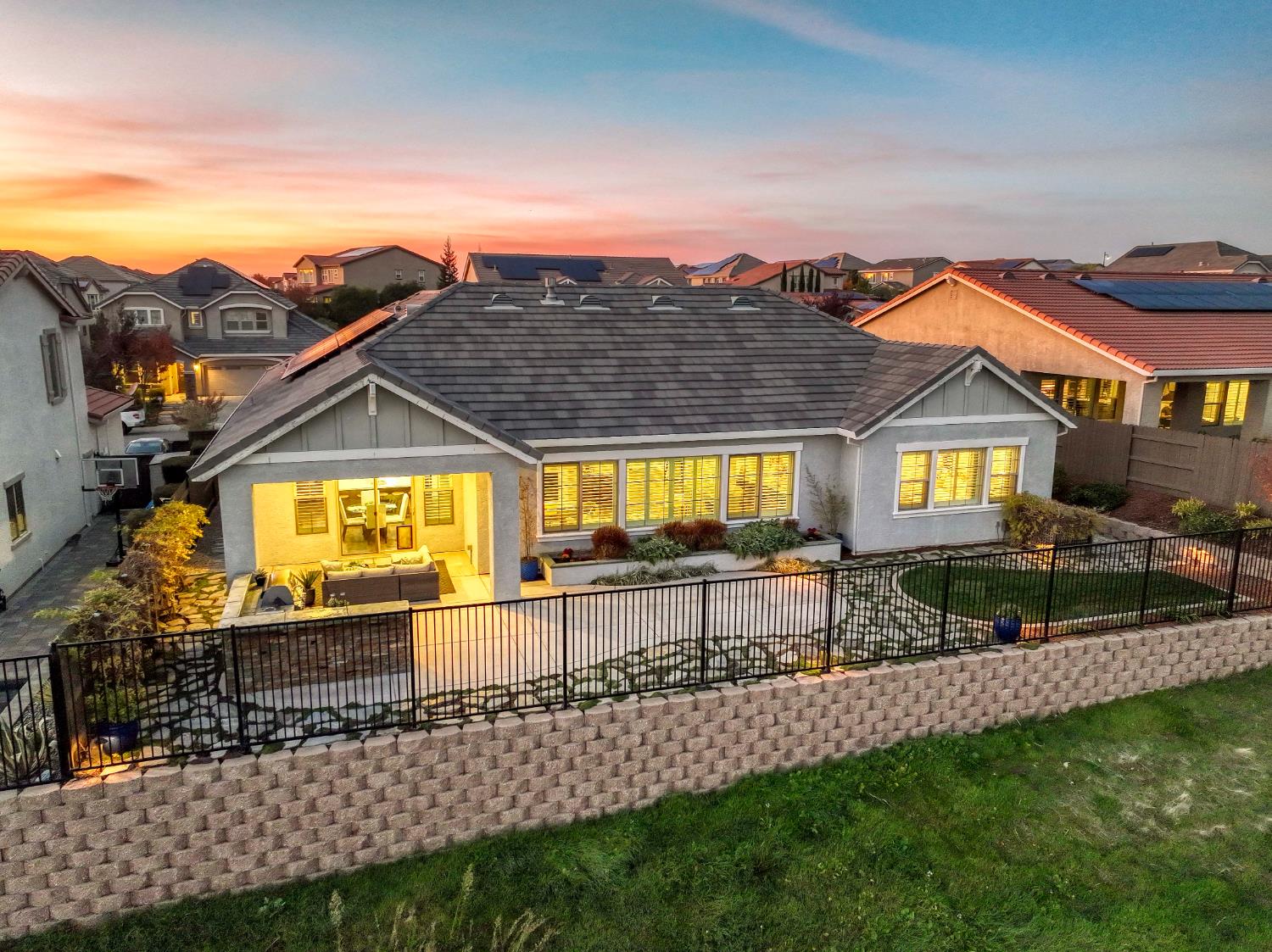 980 Dusty Stone Loop