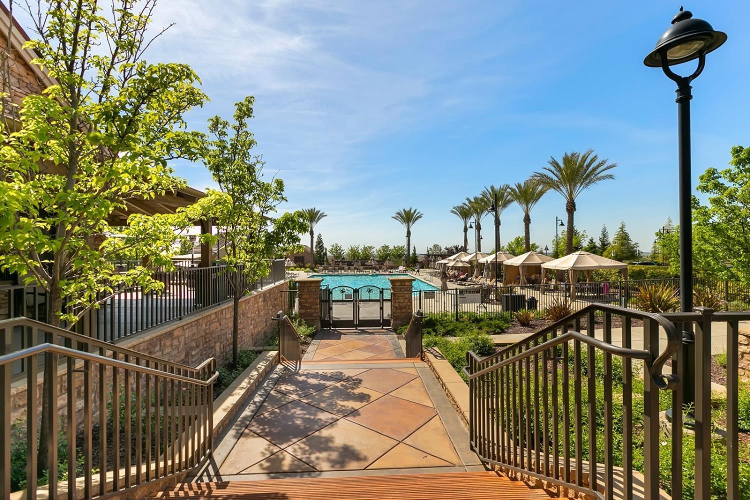 980 Dusty Stone Loop