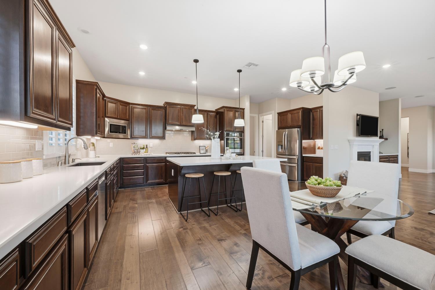 980 Dusty Stone Loop