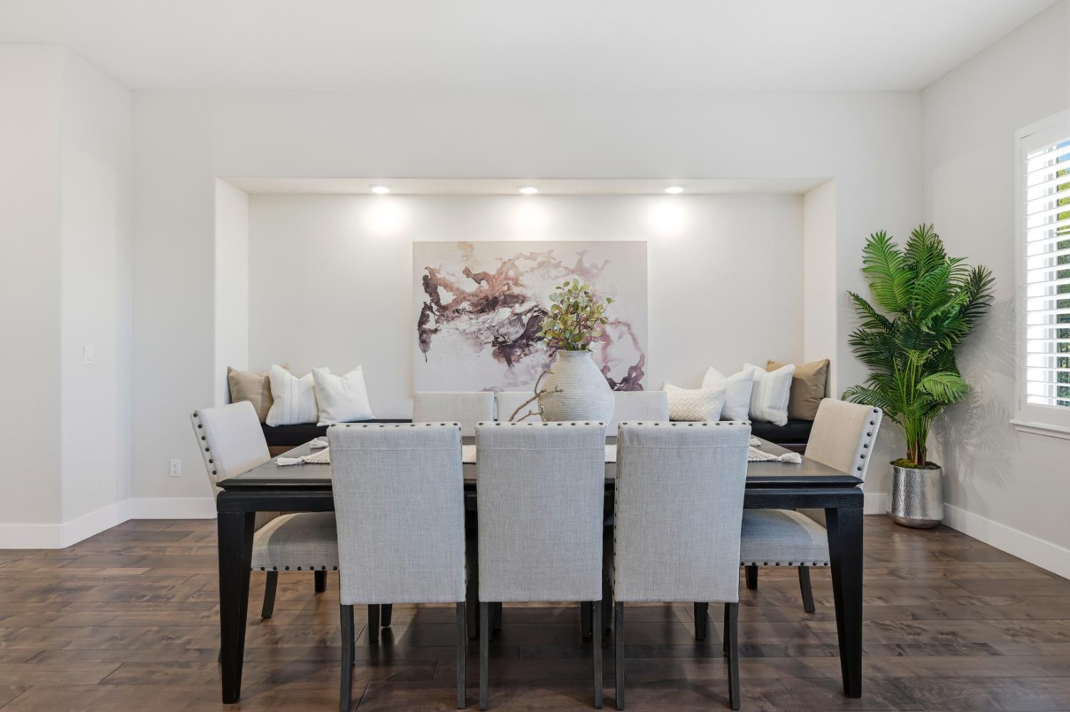 980 Dusty Stone Loop