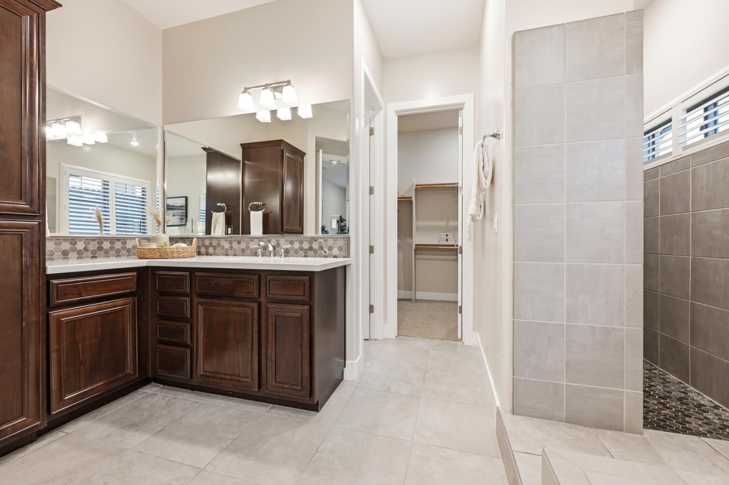 980 Dusty Stone Loop