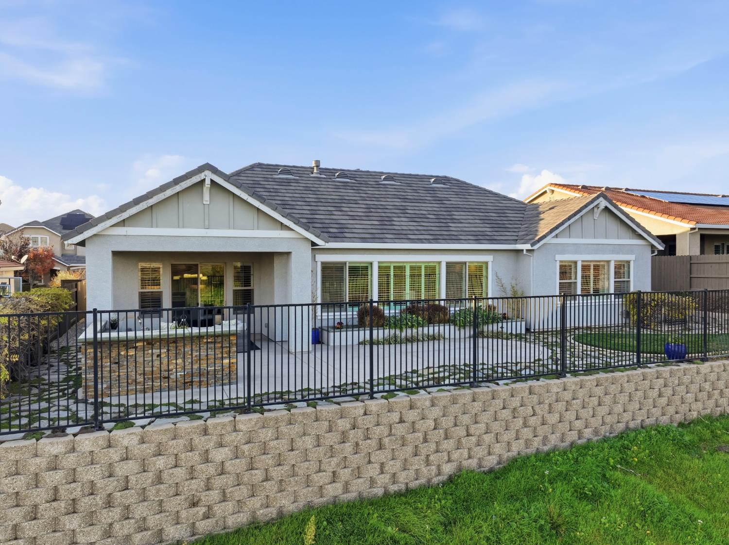 980 Dusty Stone Loop