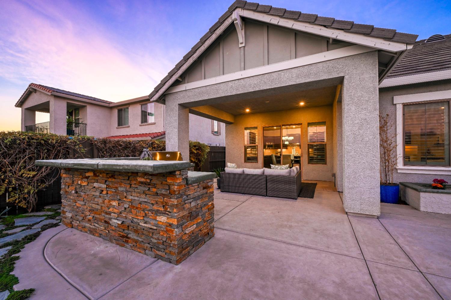 980 Dusty Stone Loop