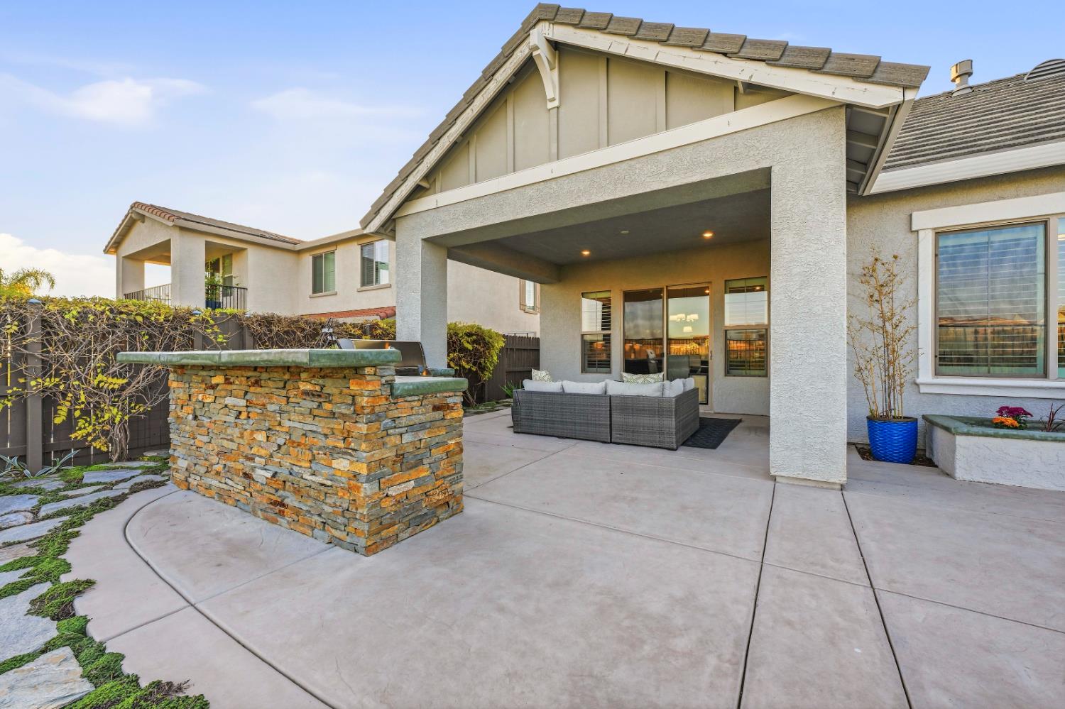 980 Dusty Stone Loop