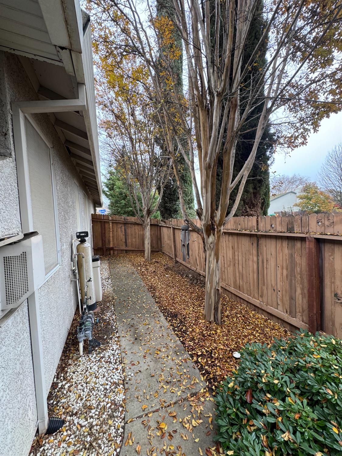 1550 Swallowview Drive