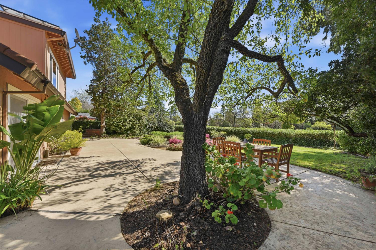 3110 Argonaut Avenue