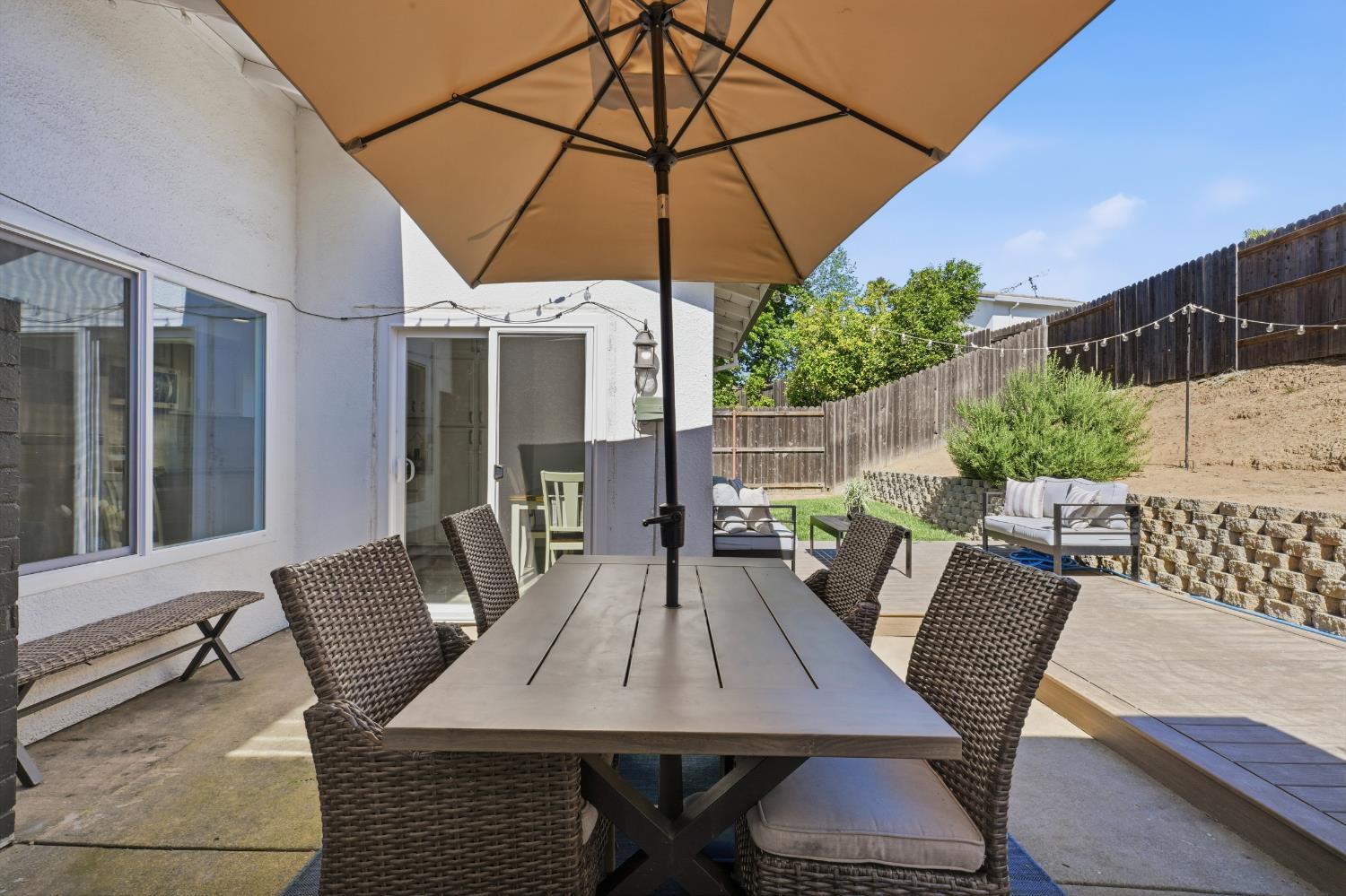 8128 Canyon Oak Drive