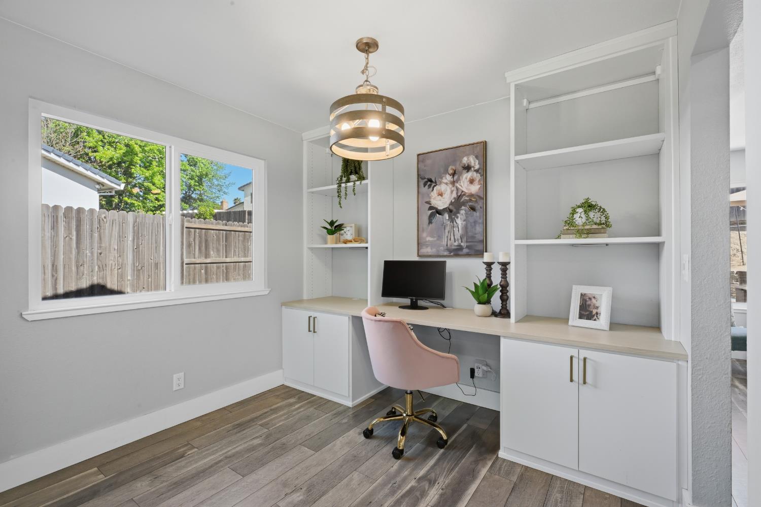 8128 Canyon Oak Drive