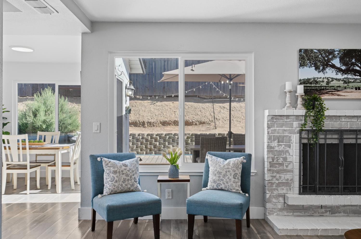 8128 Canyon Oak Drive