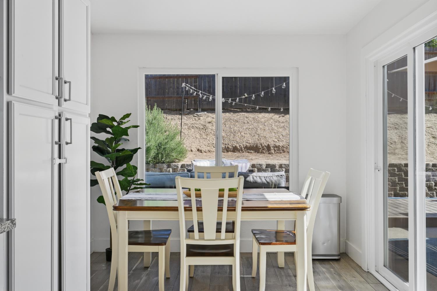 8128 Canyon Oak Drive