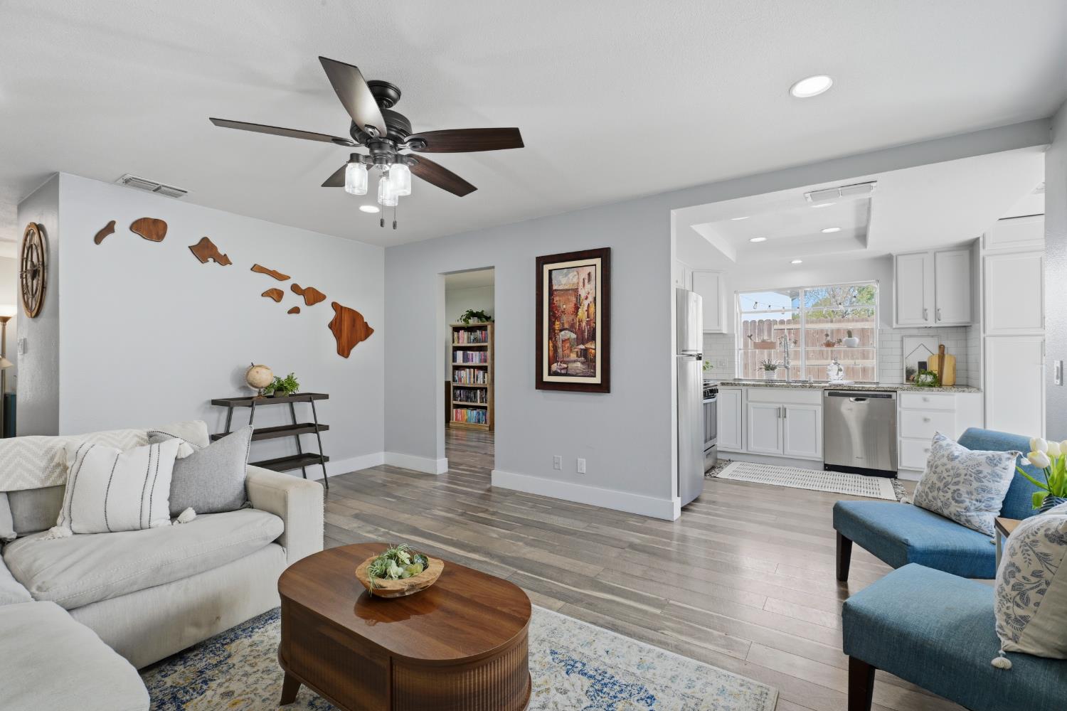 8128 Canyon Oak Drive