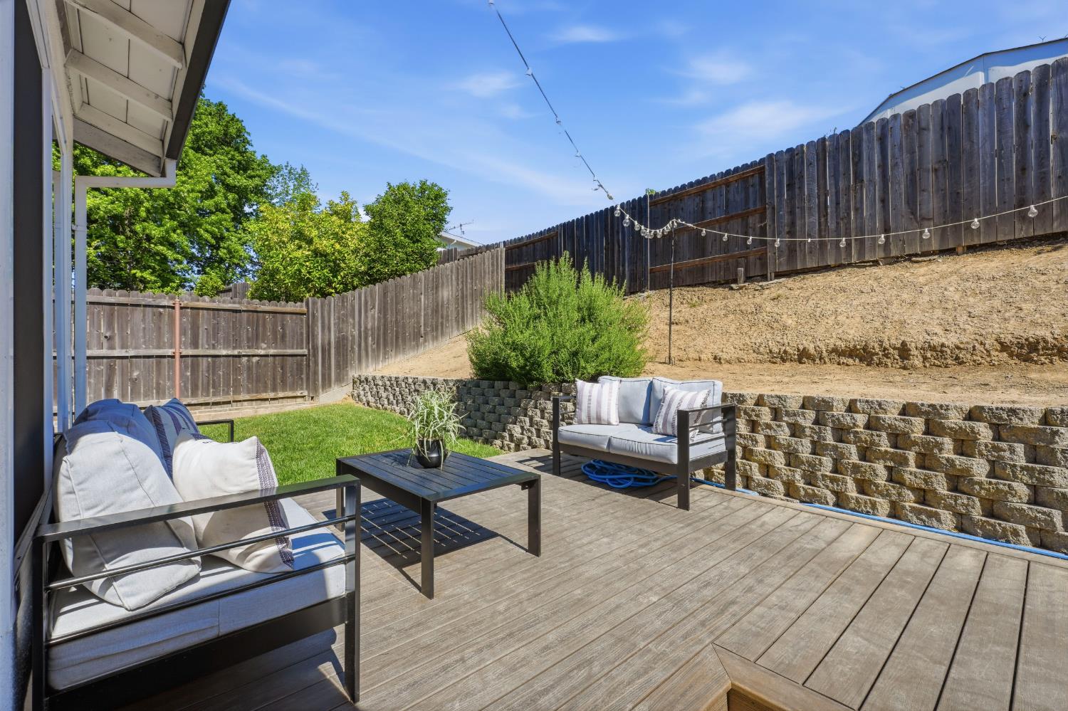 8128 Canyon Oak Drive