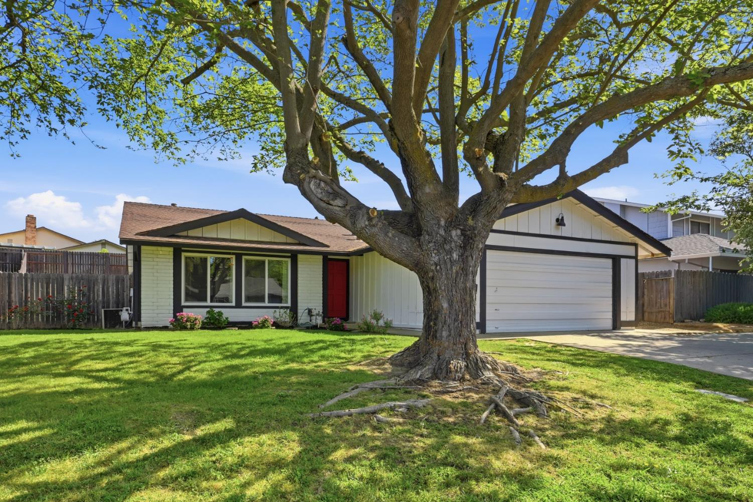 8128 Canyon Oak Drive