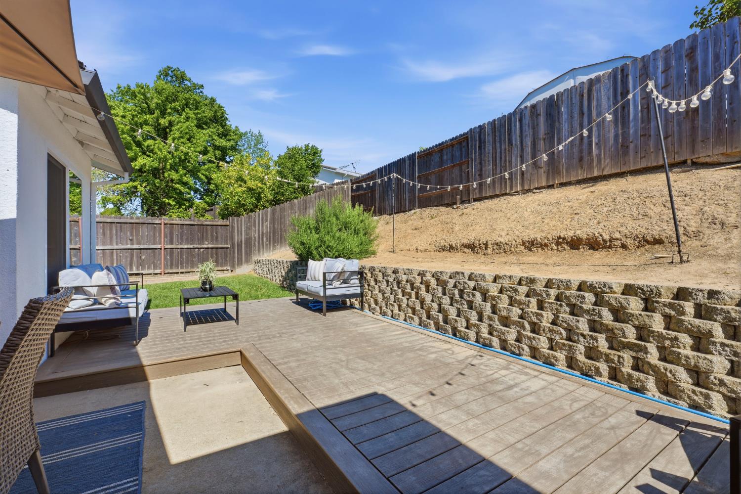 8128 Canyon Oak Drive