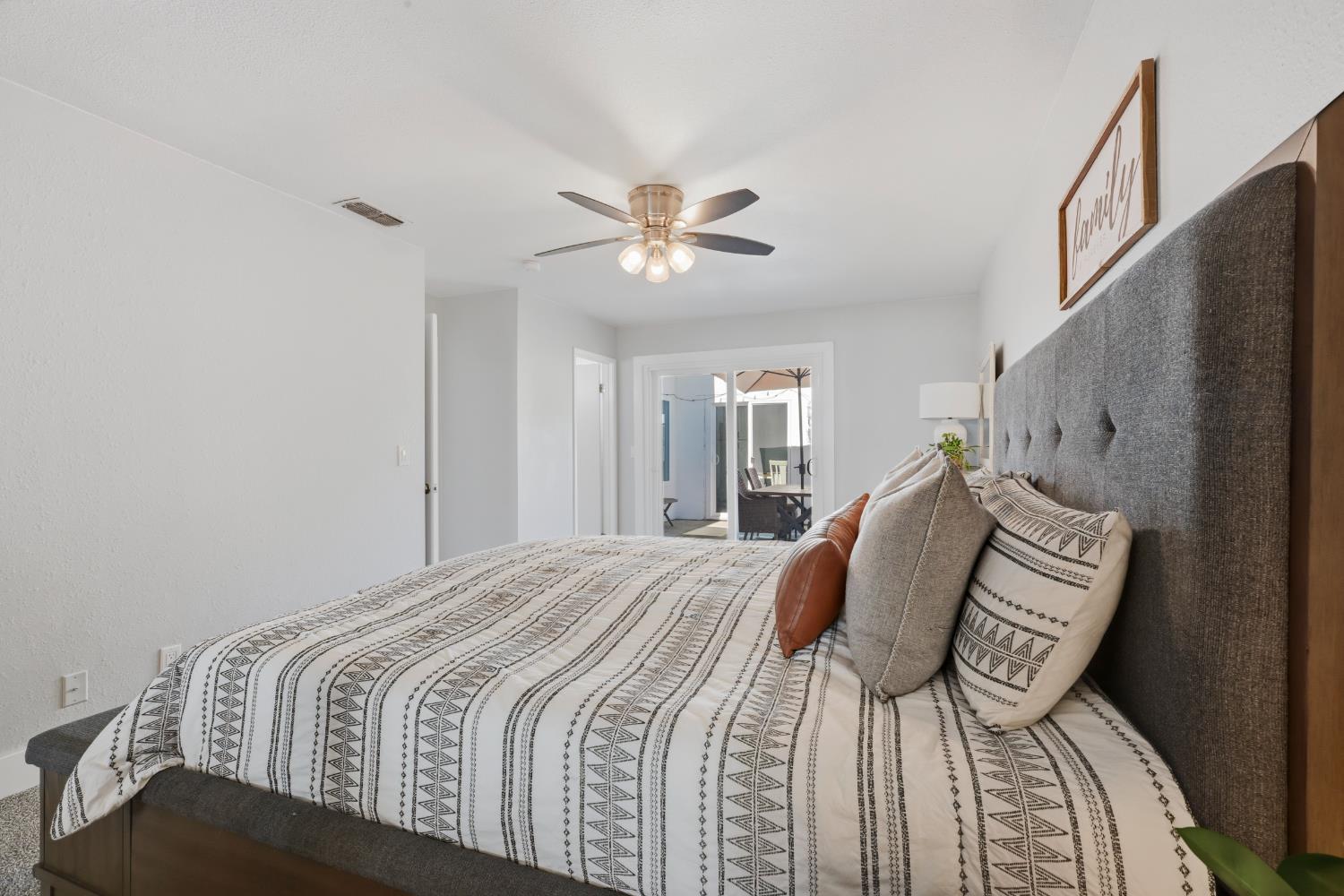 8128 Canyon Oak Drive