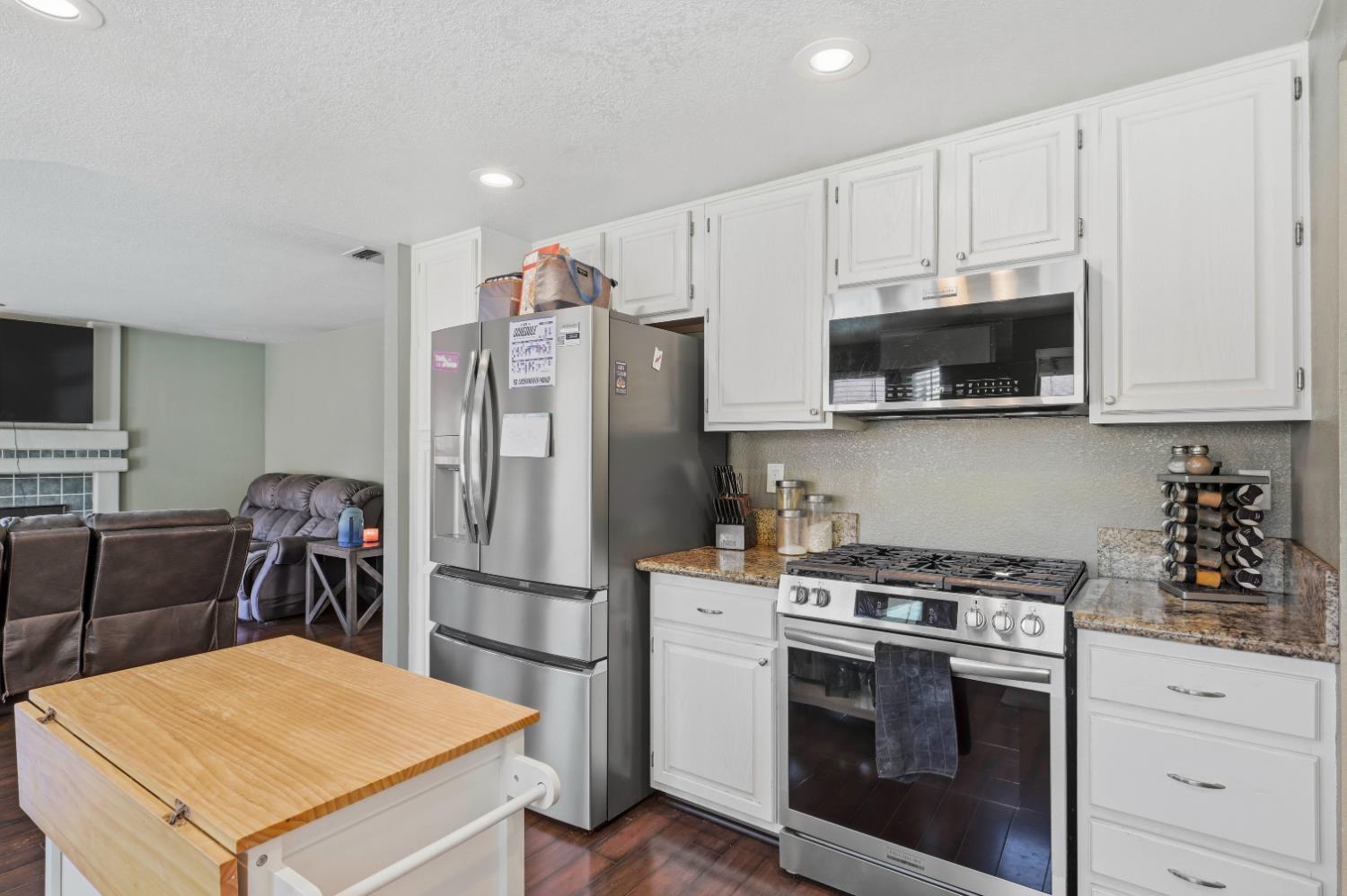 2217 Americana Drive