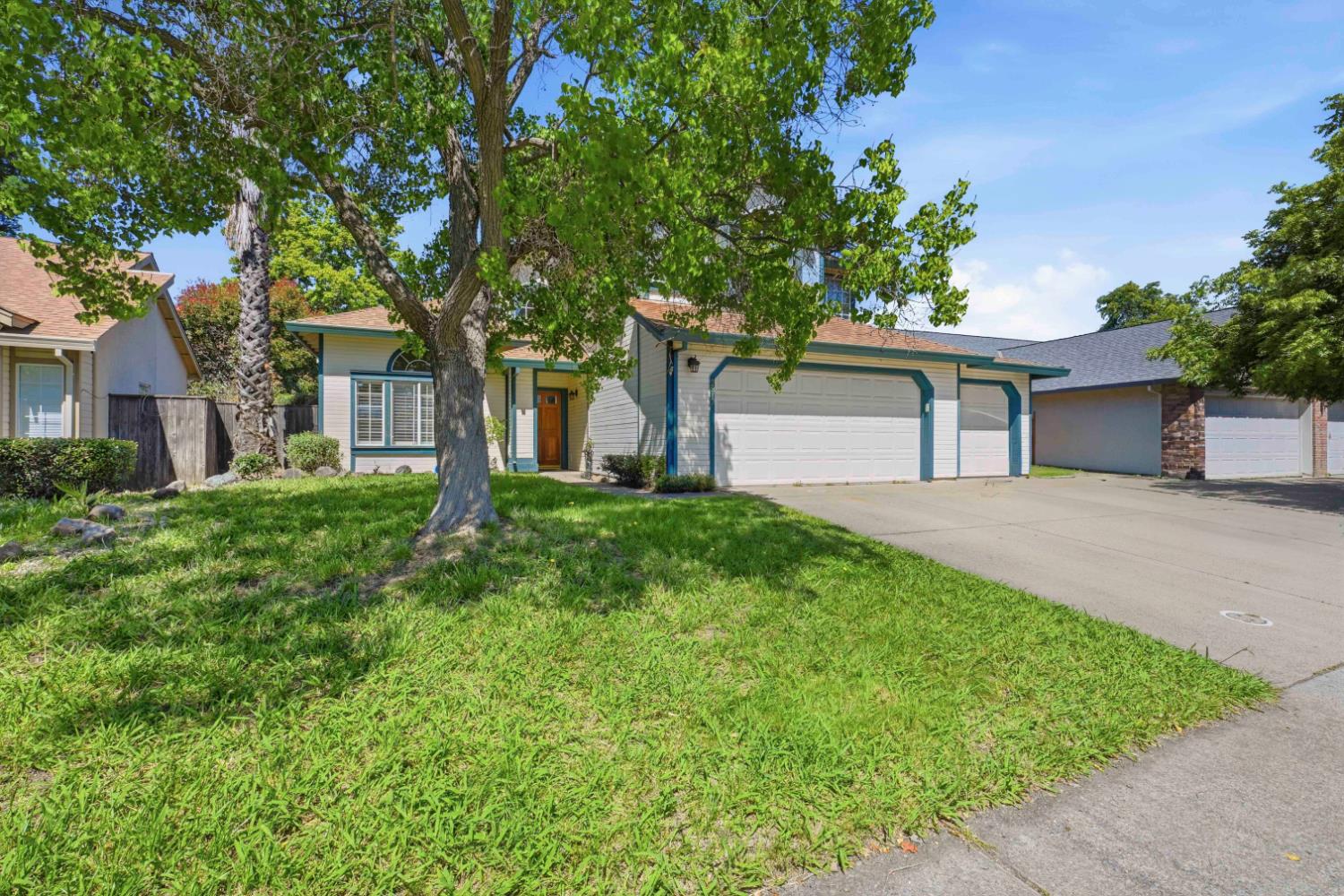 2217 Americana Drive