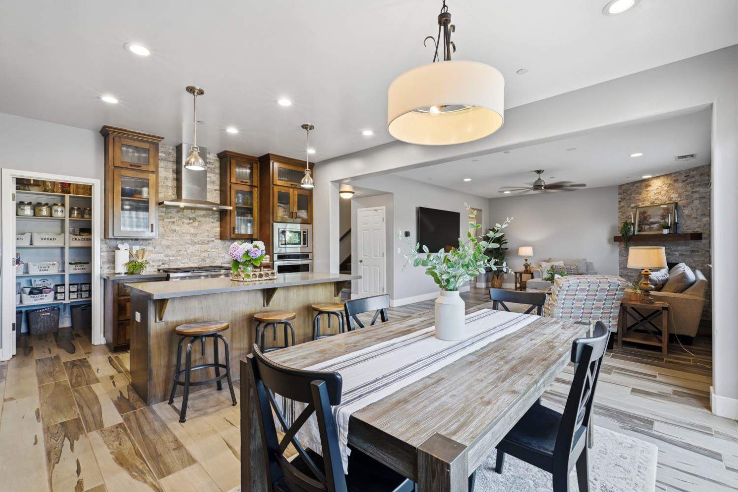 1607 Redmond Drive