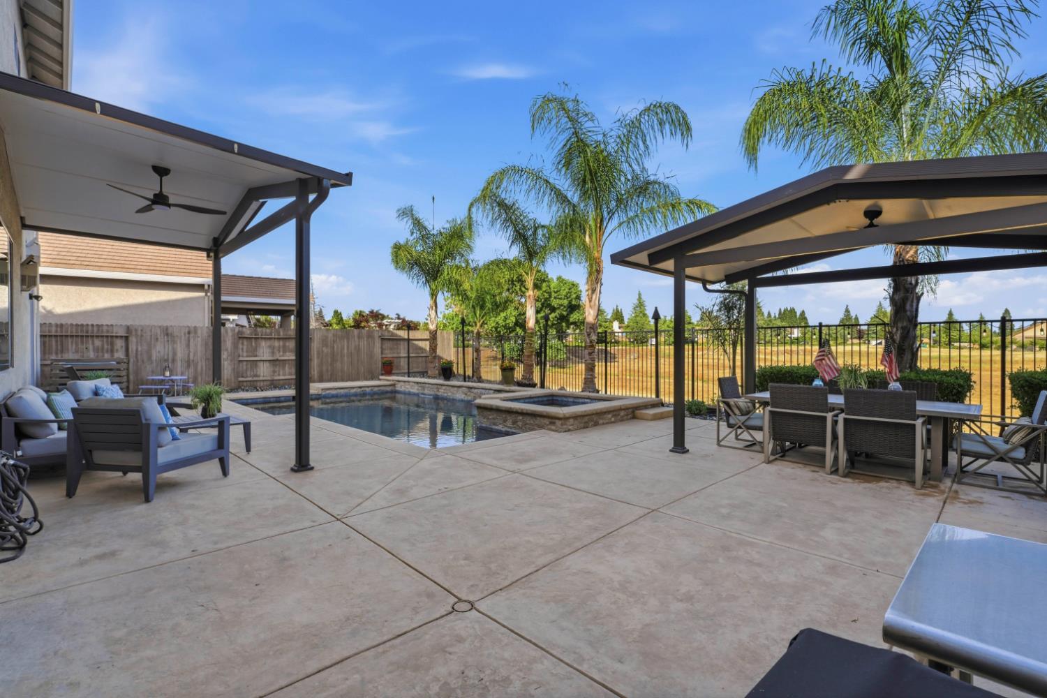 1607 Redmond Drive
