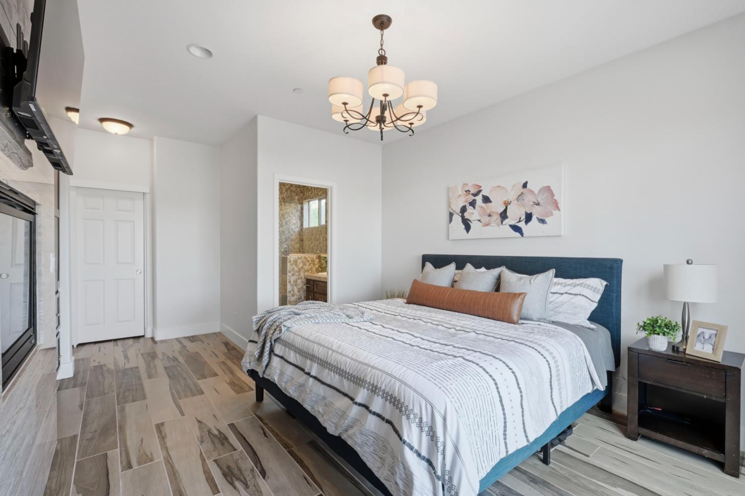 1607 Redmond Drive