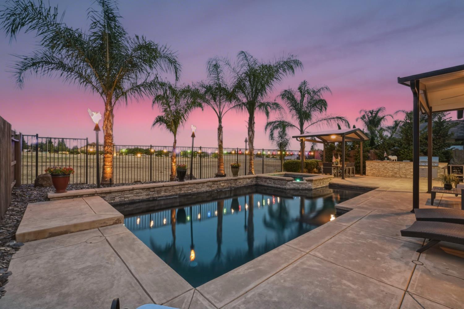 1607 Redmond Drive