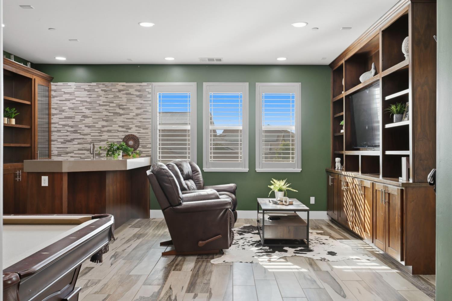 1607 Redmond Drive
