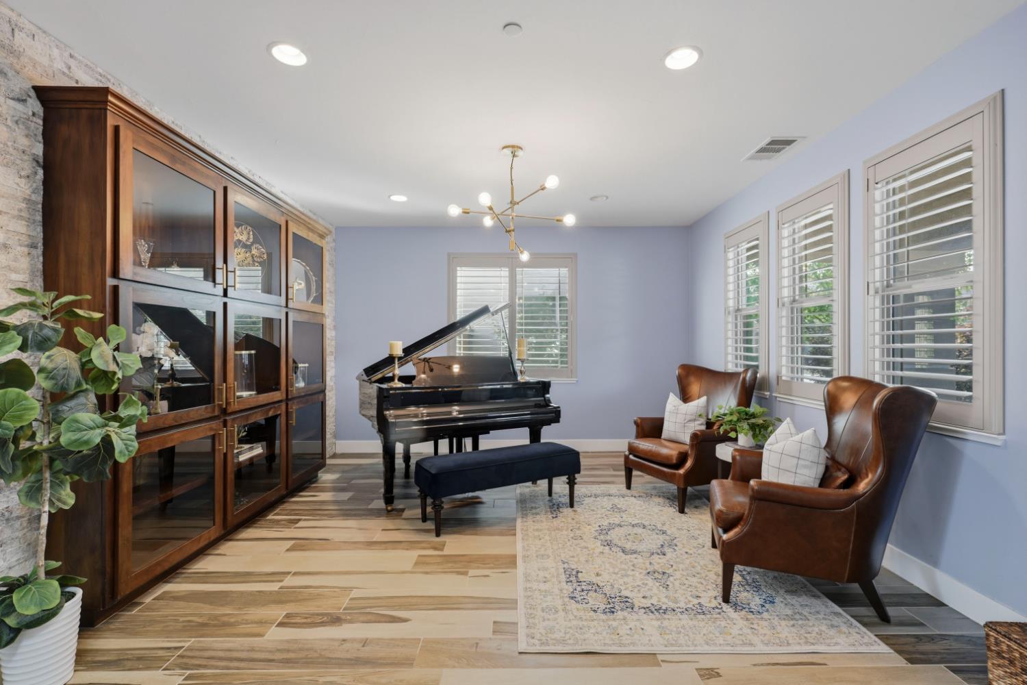 1607 Redmond Drive