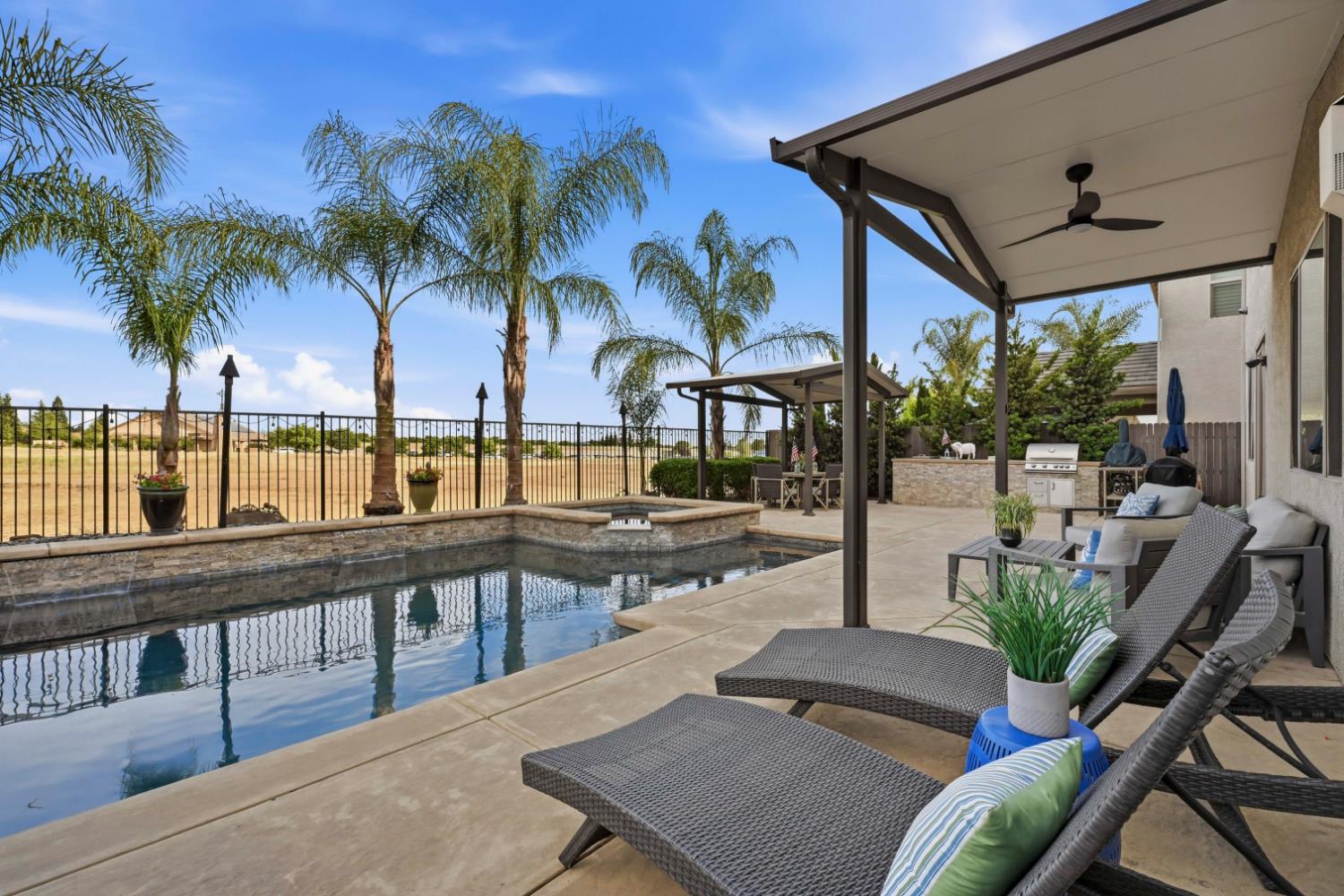 1607 Redmond Drive
