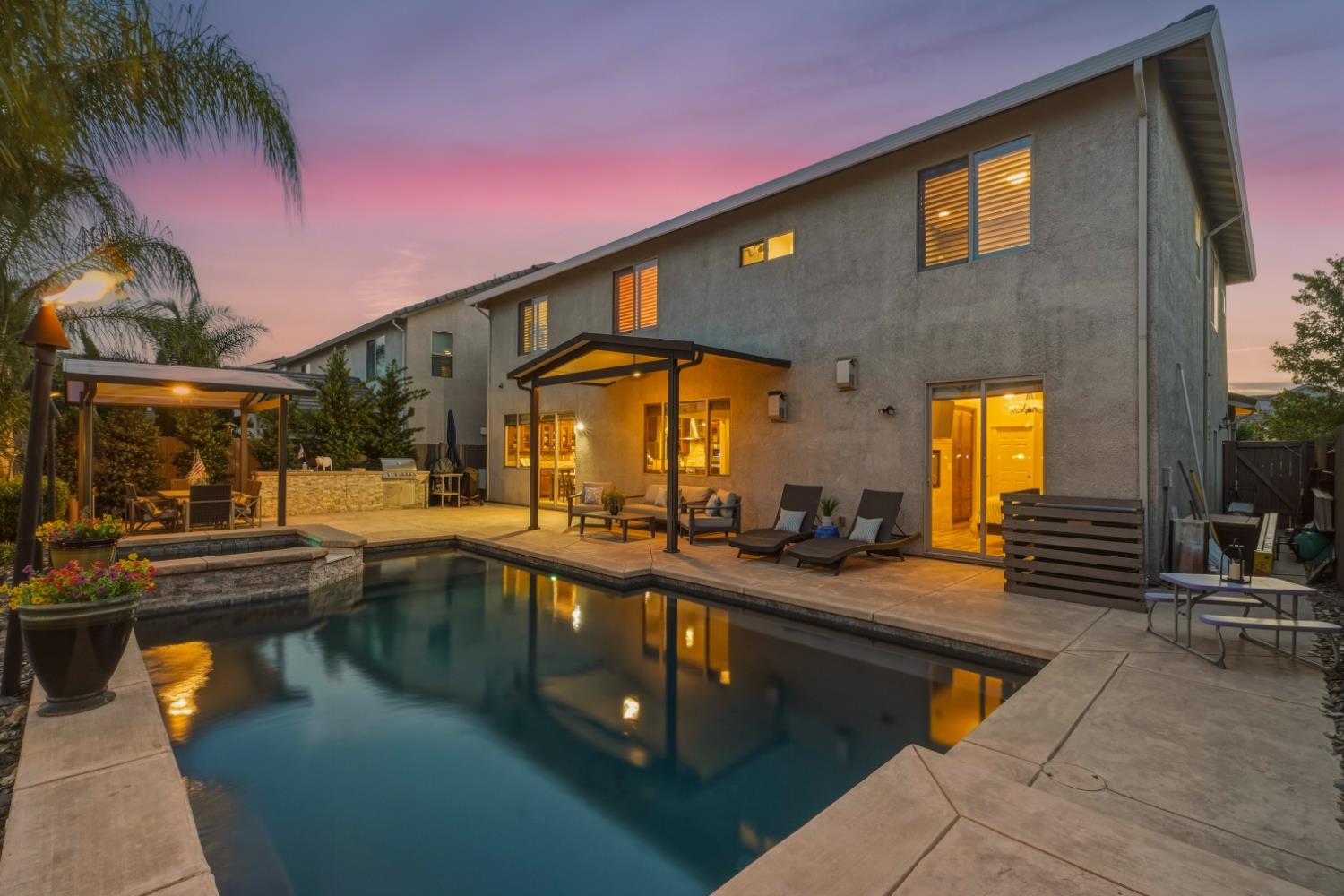 1607 Redmond Drive