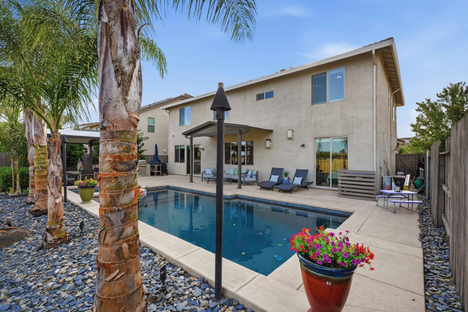 1607 Redmond Drive