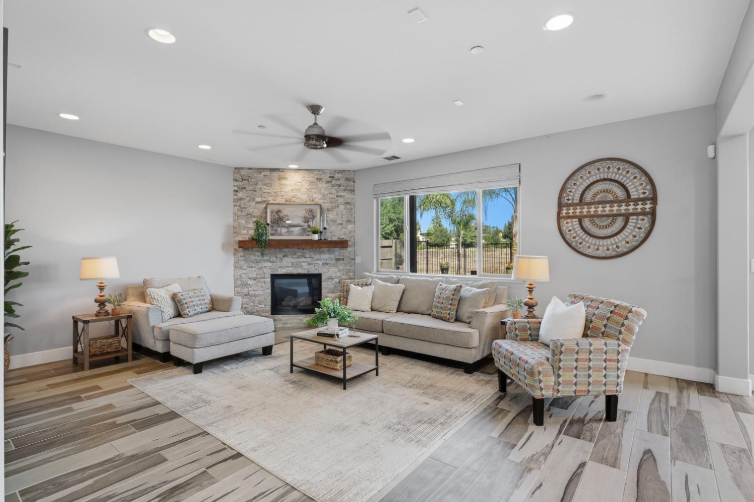 1607 Redmond Drive