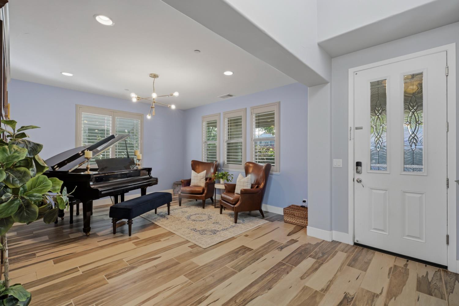 1607 Redmond Drive
