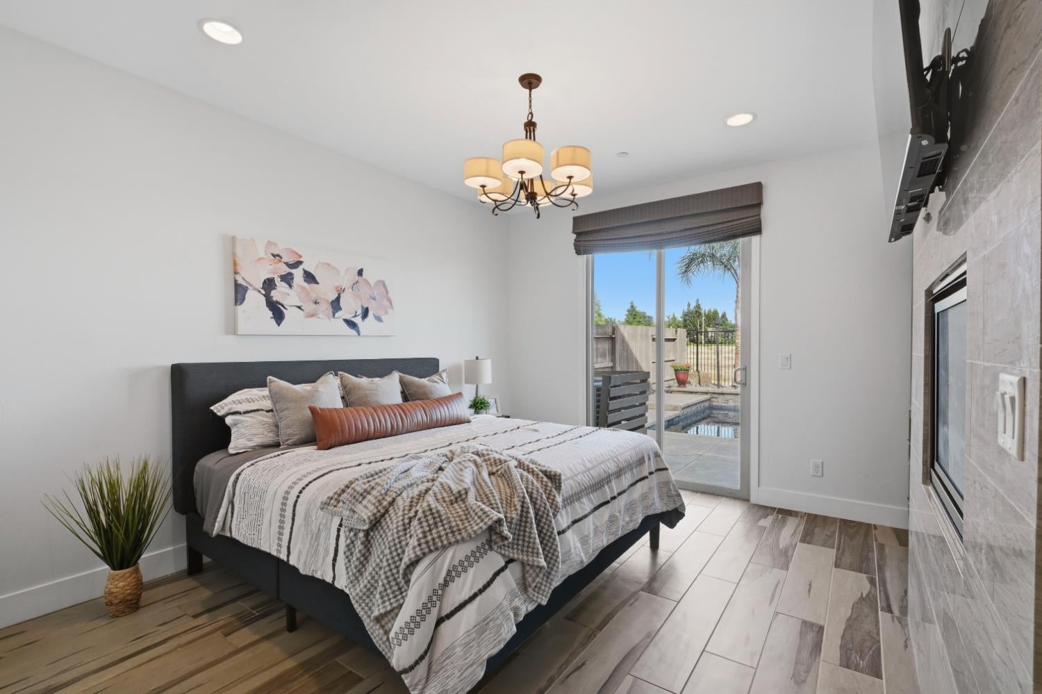 1607 Redmond Drive