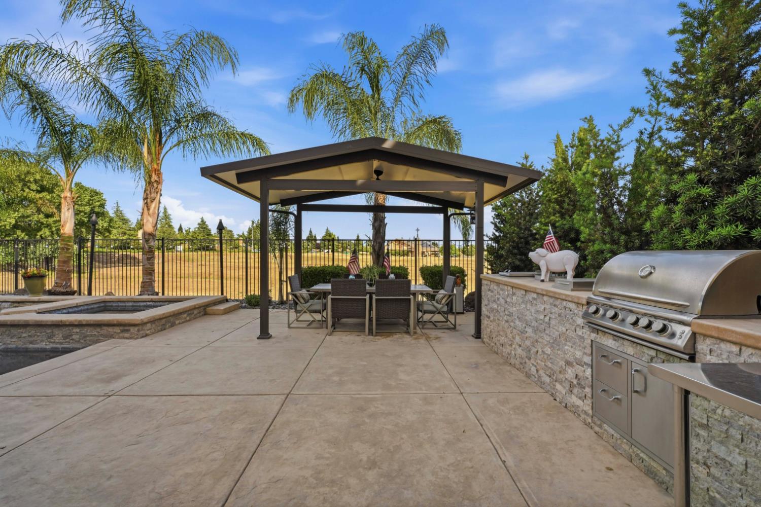 1607 Redmond Drive