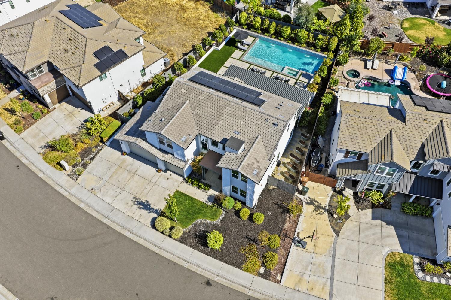 3083 Anastasia Way