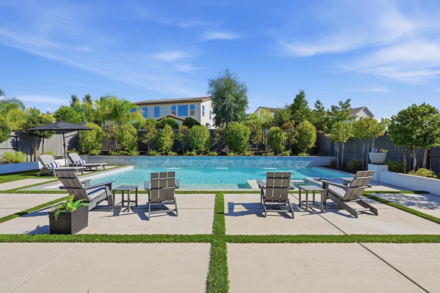 3083 Anastasia Way