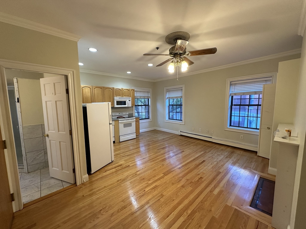 57 Gainsborough St. # 4