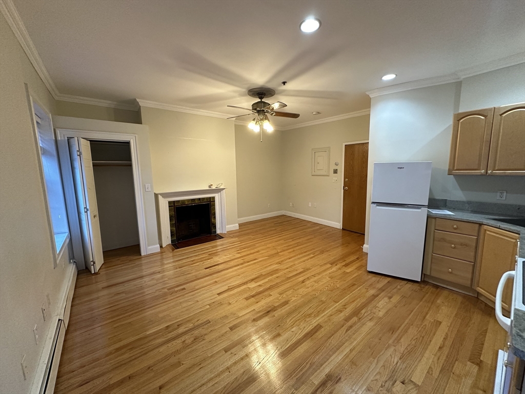 57 Gainsborough St. # 4