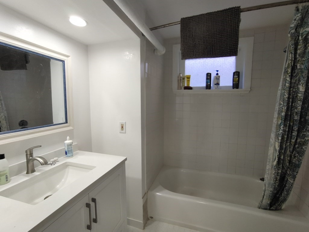 15 Wellman St # 1