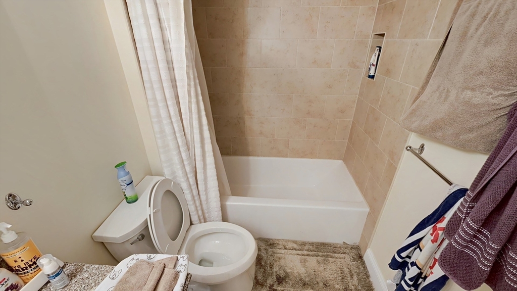 78 Gainsborough Street # 203E