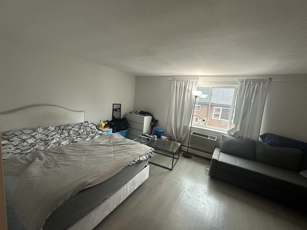 205 Kent Street # 44