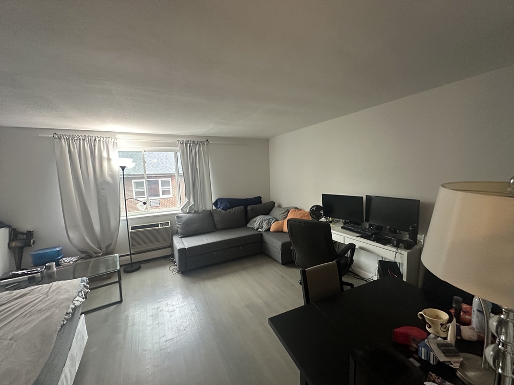 205 Kent Street # 44
