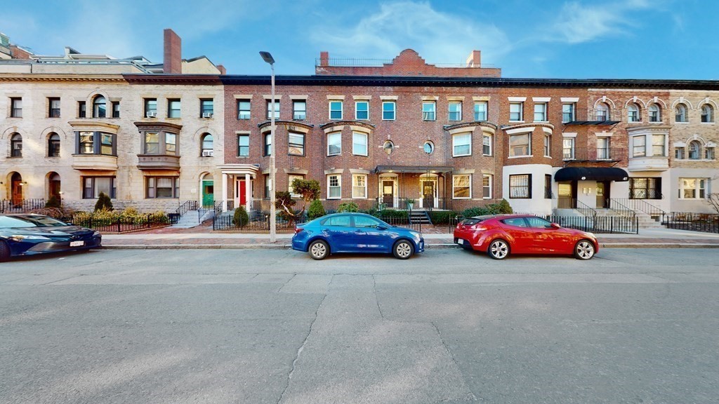 51 Hemenway St. # 6B