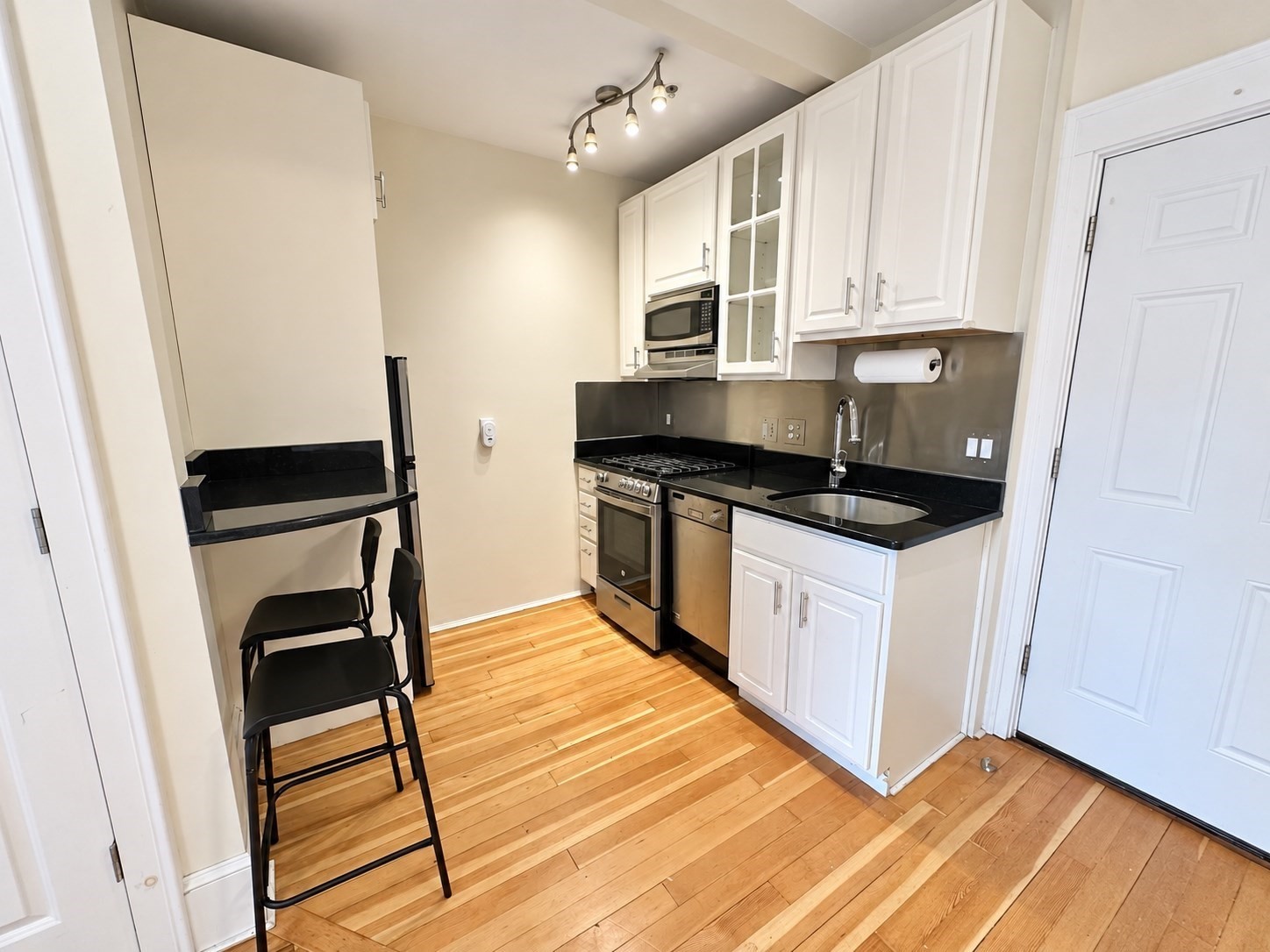 75 Burbank Street # 203