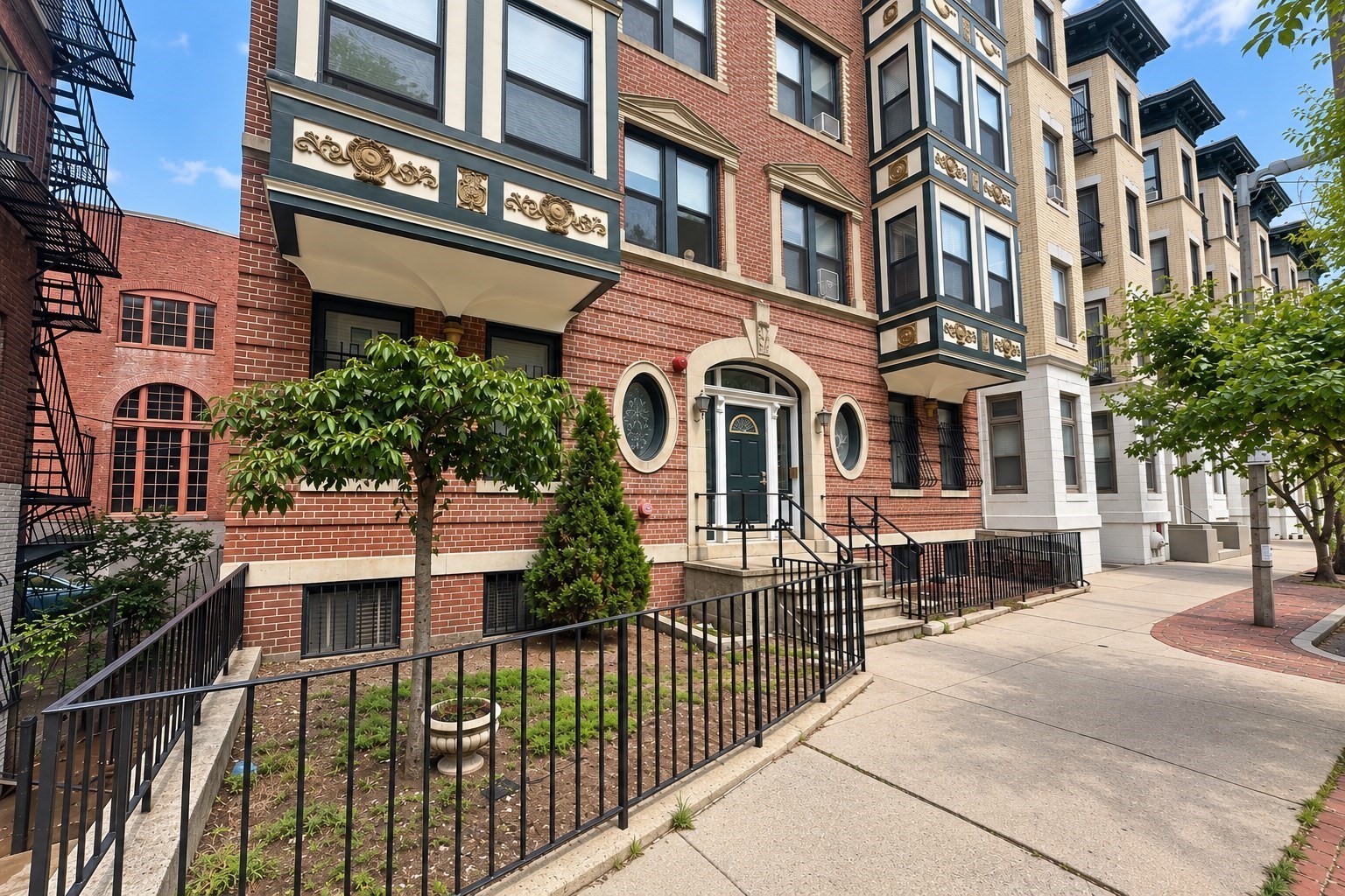 75 Burbank Street # 203