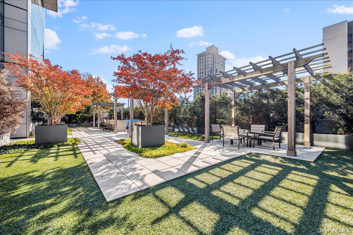 10820 71st Avenue Unit: 16A