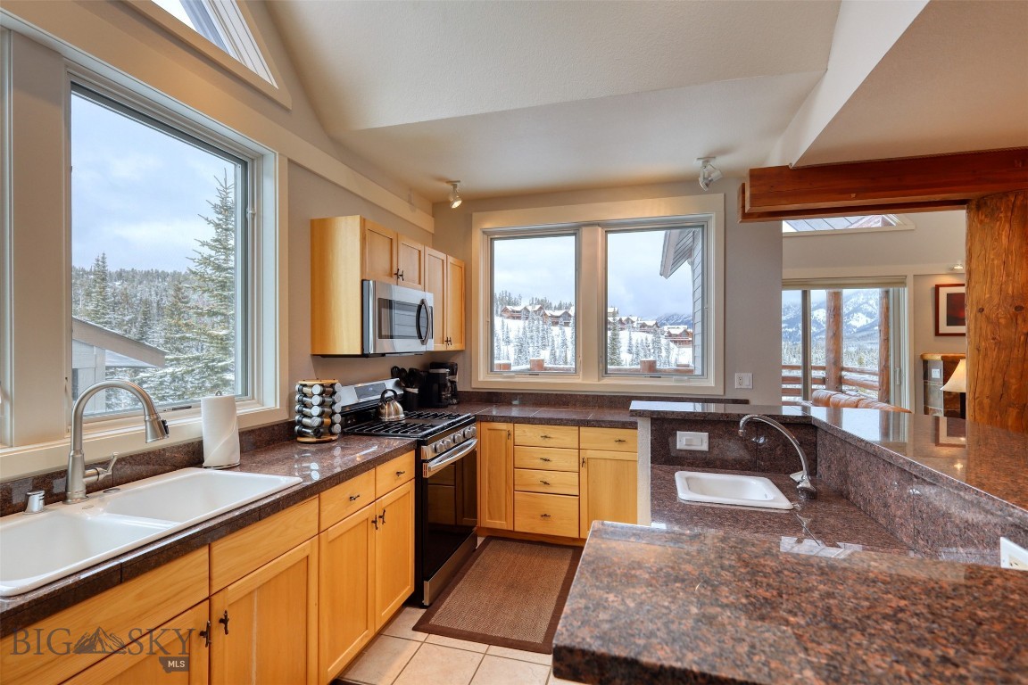 5 Lower Saddle Ridge Road N2